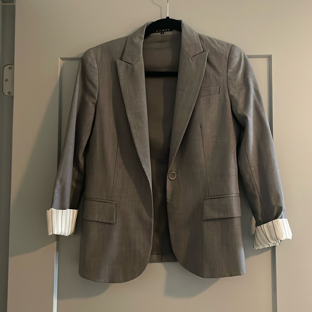 Theory Grey Size 2 blazer